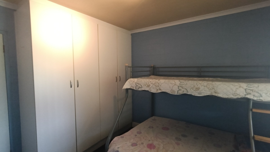 To Let 3 Bedroom Property for Rent in Rouxville Western Cape
